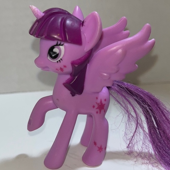 MLP Three Inch. McDonalds. Different Standing Pose. - Picture 2 of 6